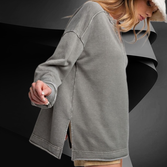 EASEL "All Good Things" Loose & Soft Mineral Washed Top V-Neck Side & Back Slits - Picture 12 of 16